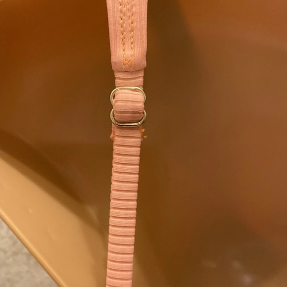 Peach Ribbed V-Center Bikini Top - Picture 10 of 15